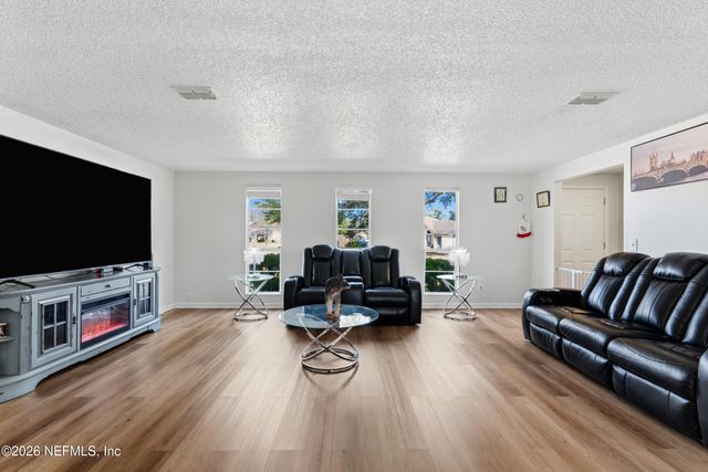 1439 MESA Court, Orange Park, FL 32065