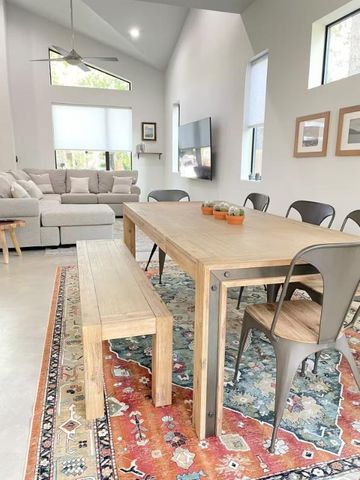 2009 Canterbury ST 1, Austin, TX 78702