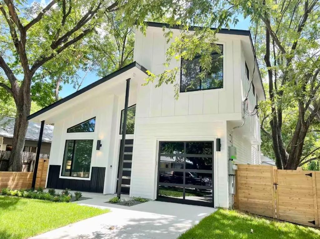 2009 Canterbury ST 1, Austin, TX 78702