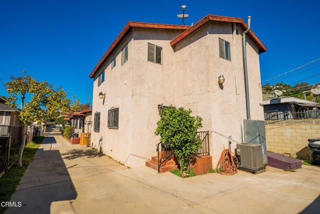 2648 Arvia Street, Los Angeles, CA 90065