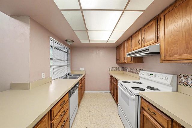 7104 KIRSCH COURT 1, New Port Richey, FL 34653