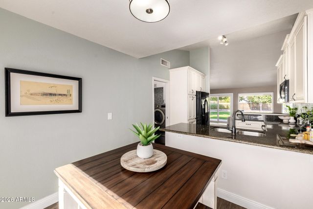 1182 E ERIE Street, Chandler, AZ 85225