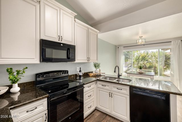 1182 E ERIE Street, Chandler, AZ 85225