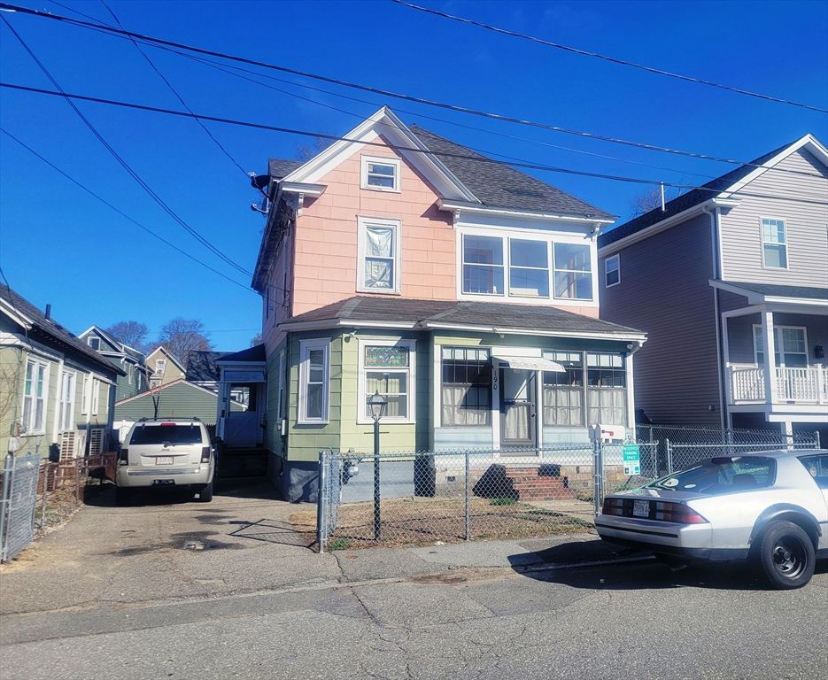190 Ennell Street, Lowell, MA 01850