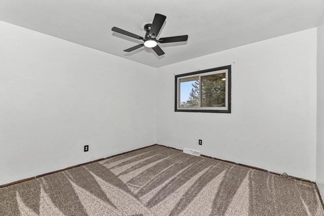 3355 S Cari Adam DRIVE, New Berlin, WI 53146