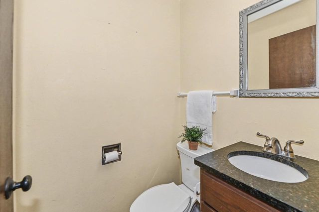 3355 S Cari Adam DRIVE, New Berlin, WI 53146