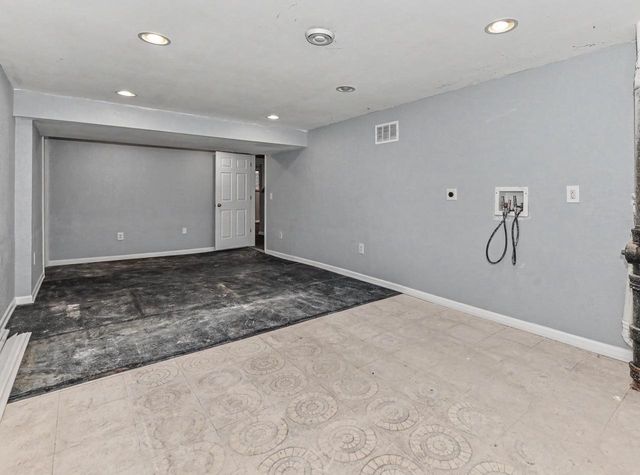 3355 S Cari Adam DRIVE, New Berlin, WI 53146