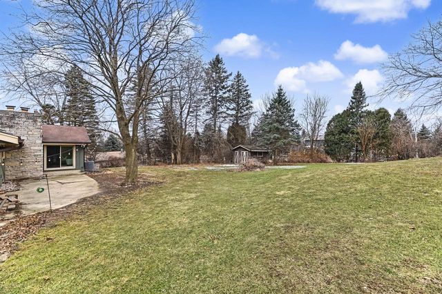 3355 S Cari Adam DRIVE, New Berlin, WI 53146