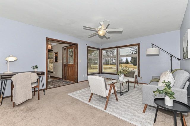 3355 S Cari Adam DRIVE, New Berlin, WI 53146