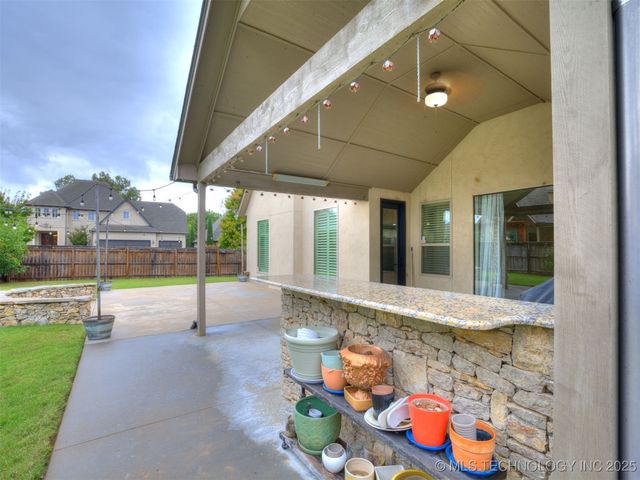 10712 S 95th East Court, Tulsa, OK 74133