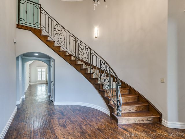 10712 S 95th East Court, Tulsa, OK 74133