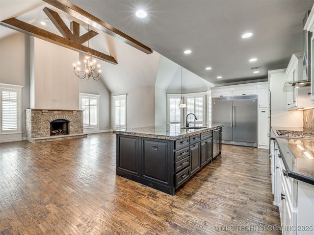 10712 S 95th East Court, Tulsa, OK 74133