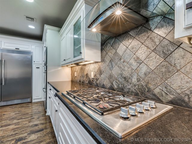 10712 S 95th East Court, Tulsa, OK 74133