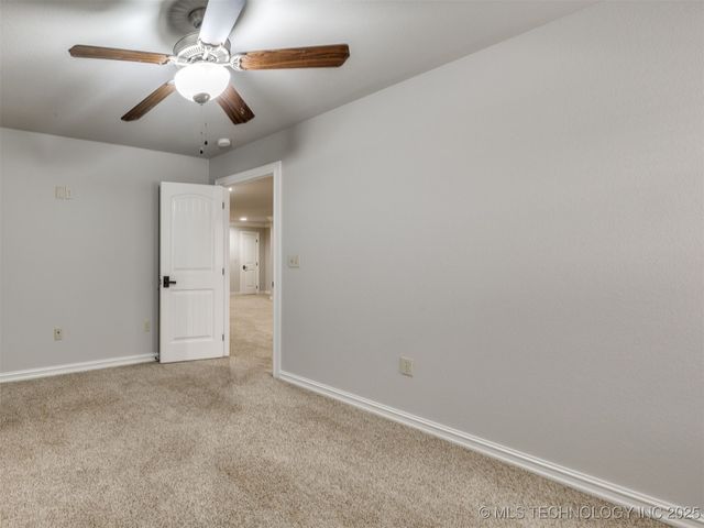 10712 S 95th East Court, Tulsa, OK 74133