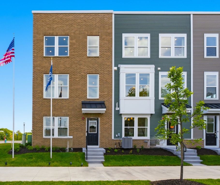 1713 Pratt Court 24165, Hoffman Estates, IL 60192