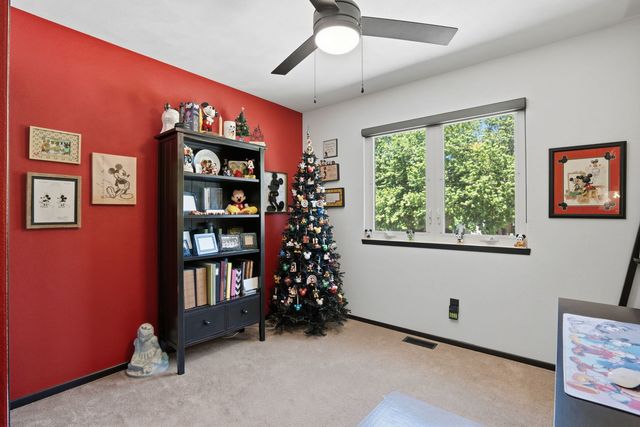 1007 7th Street, Hampton, IL 61256