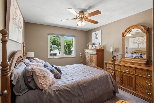 1007 7th Street, Hampton, IL 61256