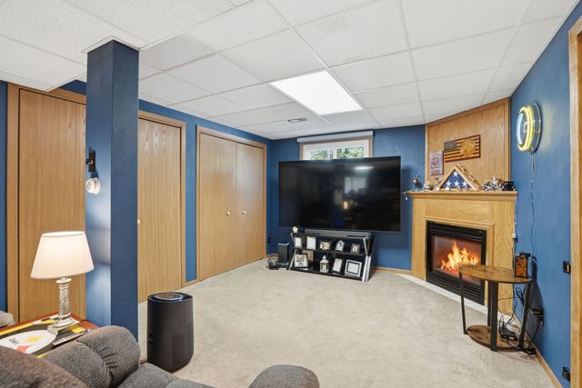 1007 7th Street, Hampton, IL 61256