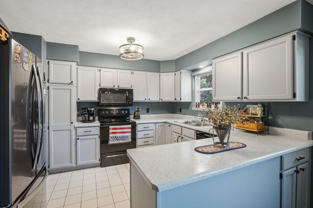 1007 7th Street, Hampton, IL 61256
