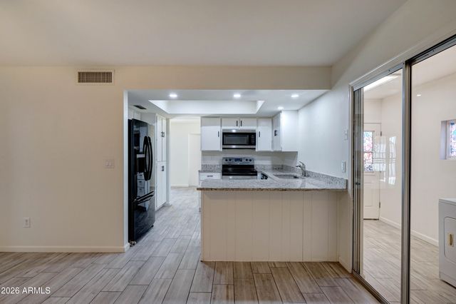 10202 N 45TH Avenue, Glendale, AZ 85302
