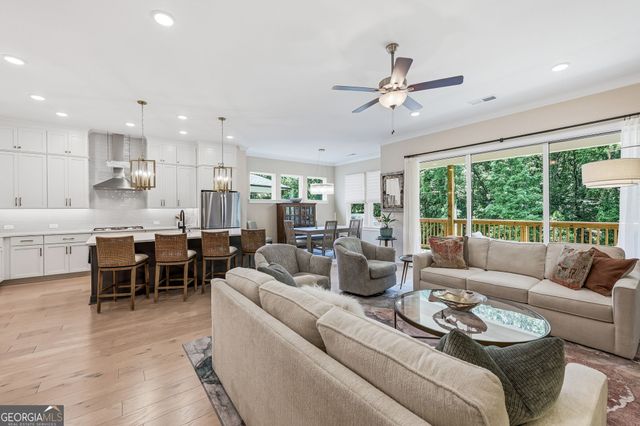 7012 Cottage Grove Drive, Flowery Branch, GA 30542
