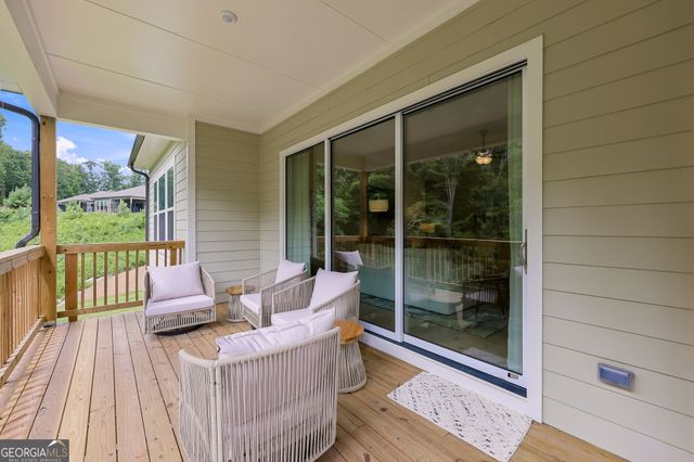 7012 Cottage Grove Drive, Flowery Branch, GA 30542