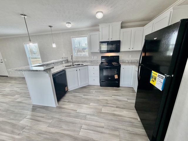 207 Rolling Cliff Drive, Bronston, KY 42518