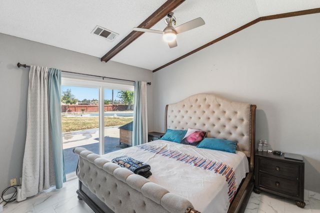 5792 W Olive Avenue, Fresno, CA 93722