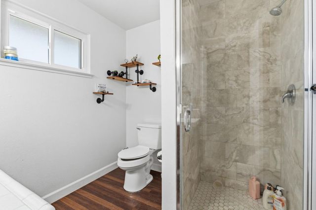 5792 W Olive Avenue, Fresno, CA 93722