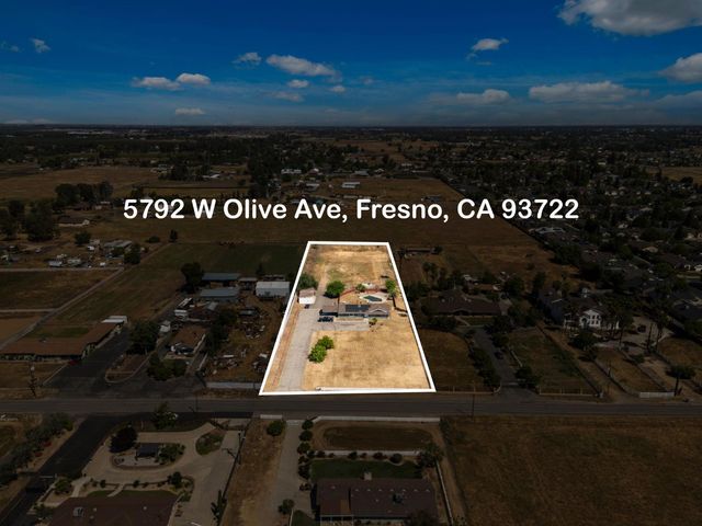 5792 W Olive Avenue, Fresno, CA 93722