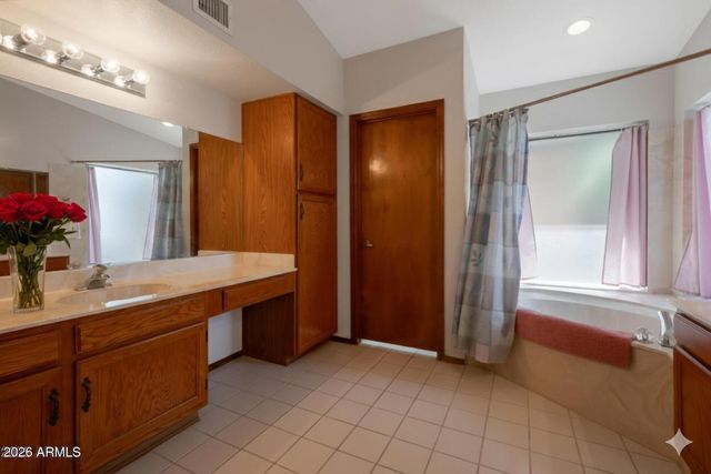 3227 W KRISTAL Way, Phoenix, AZ 85027