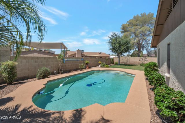 3227 W KRISTAL Way, Phoenix, AZ 85027