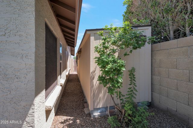 3227 W KRISTAL Way, Phoenix, AZ 85027