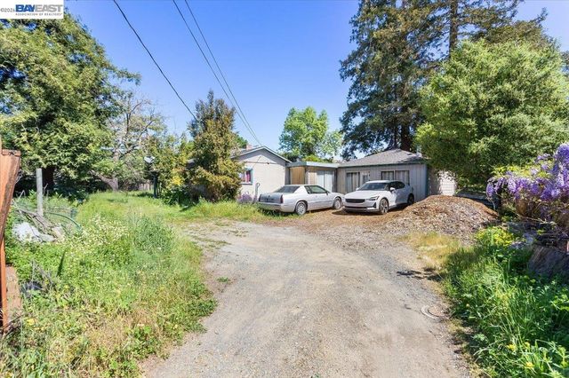 23932 Madeiros Ave, Hayward, CA 94541