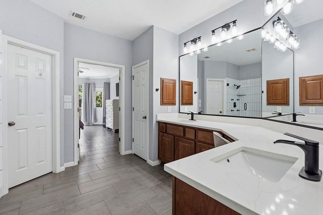 2700 Lothian DR, Cedar Park, TX 78613