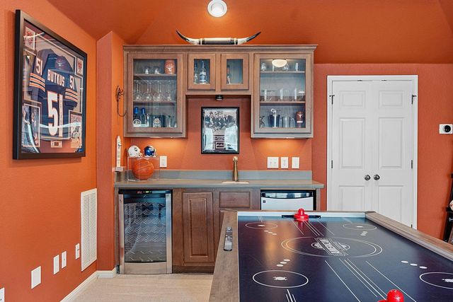2700 Lothian DR, Cedar Park, TX 78613