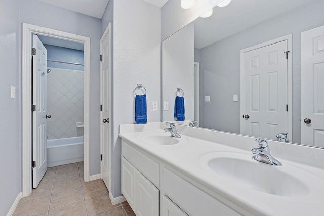 2700 Lothian DR, Cedar Park, TX 78613