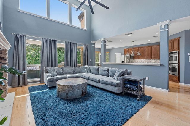 2700 Lothian DR, Cedar Park, TX 78613