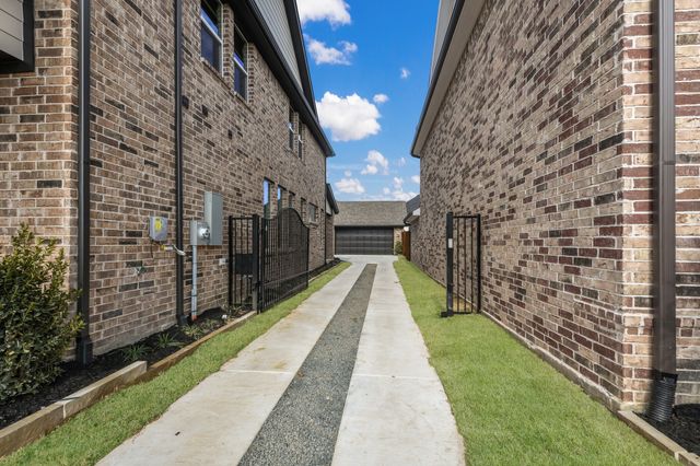 1612 Swan Street, Van Alstyne, TX 75495