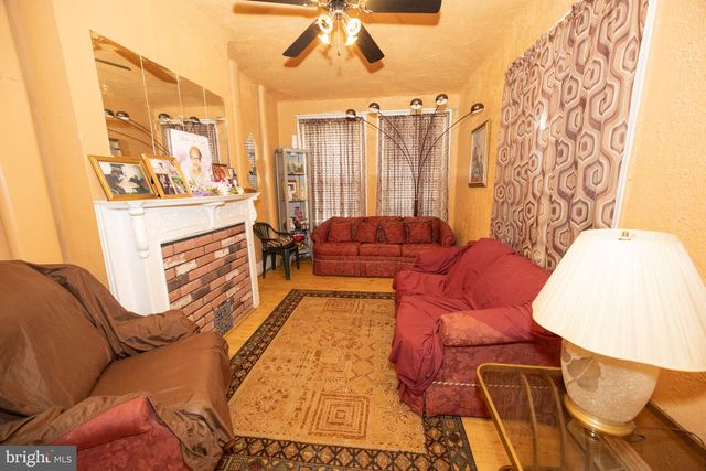 1216 W SOMERSET ST, Philadelphia, PA 19133