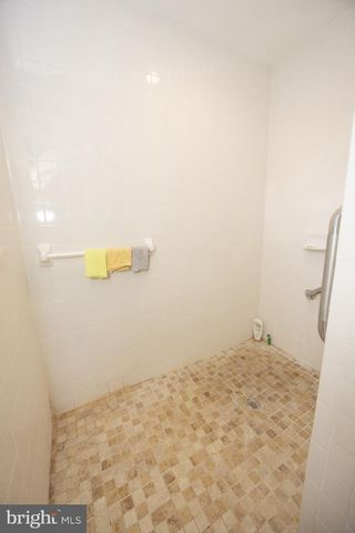1216 W SOMERSET ST, Philadelphia, PA 19133