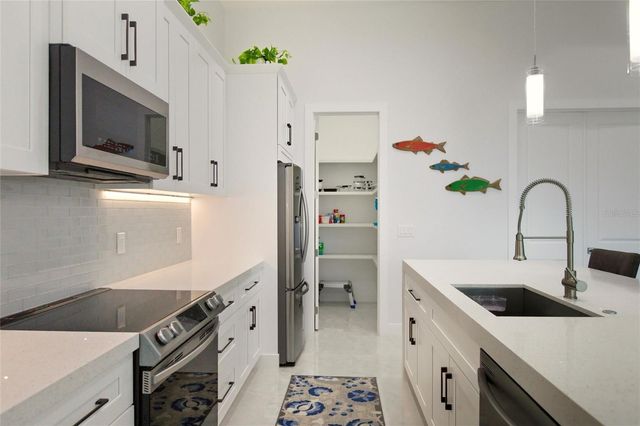 1822 SW 48TH TERRACE, Cape Coral, FL 33914