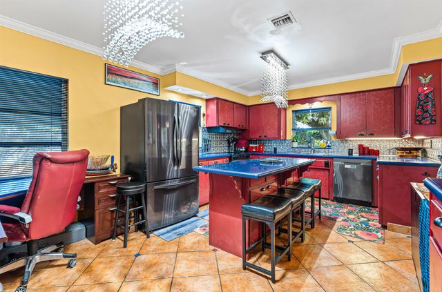 1802 Lake Osborne Drive, Lake Worth Beach, FL 33461