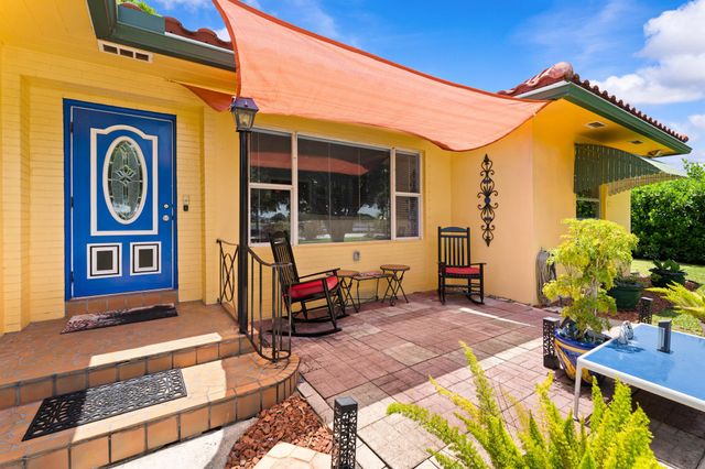 1802 Lake Osborne Drive, Lake Worth Beach, FL 33461