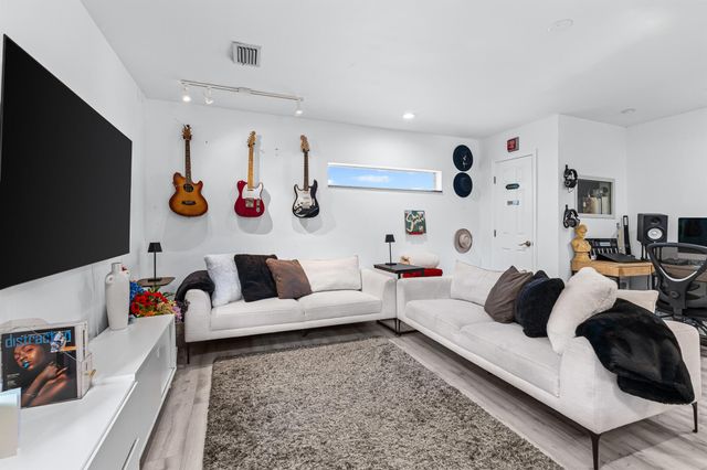 1802 Lake Osborne Drive, Lake Worth Beach, FL 33461