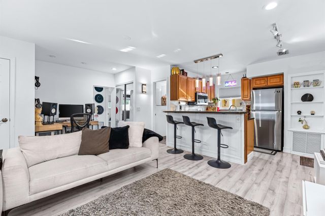 1802 Lake Osborne Drive, Lake Worth Beach, FL 33461