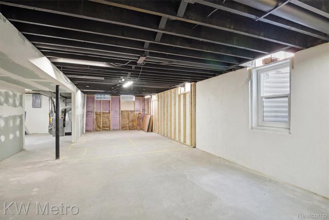 19411 Antago Street, Livonia, MI 48152