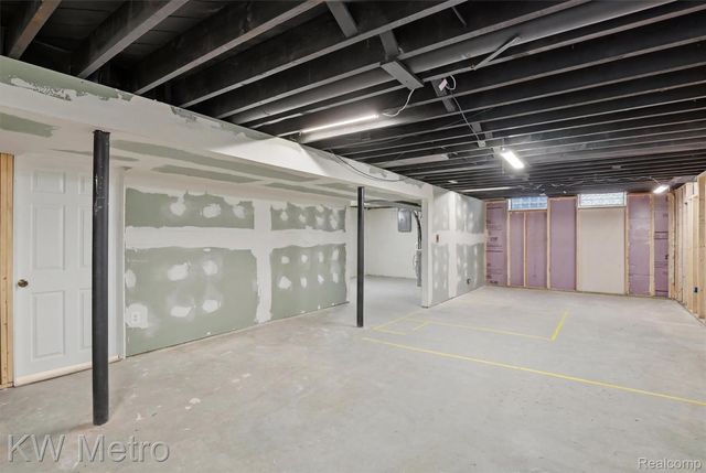 19411 Antago Street, Livonia, MI 48152