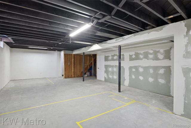 19411 Antago Street, Livonia, MI 48152
