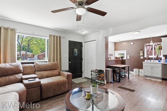 19411 Antago Street, Livonia, MI 48152